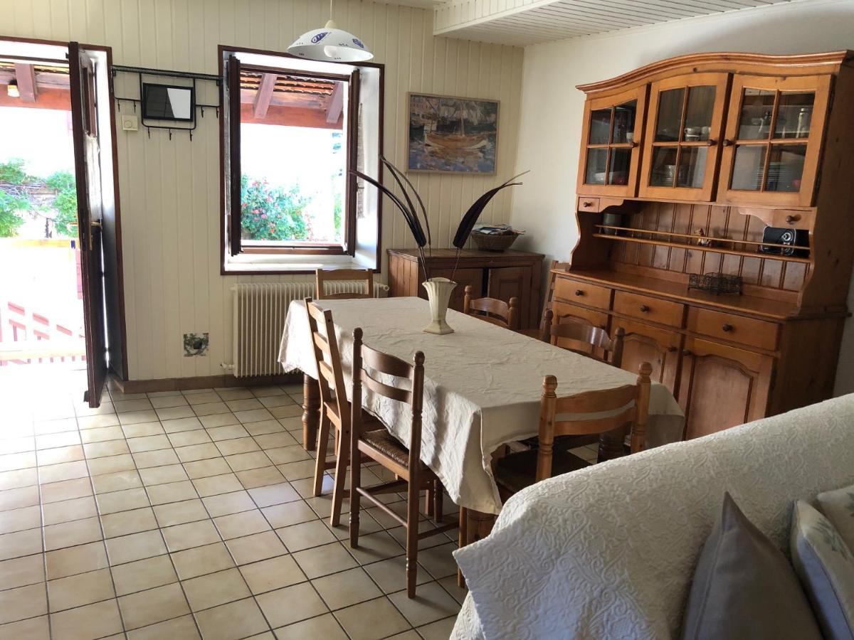 Appartement Dans La Vieille Ville, En Face Du Chateau Annecy Exteriör bild